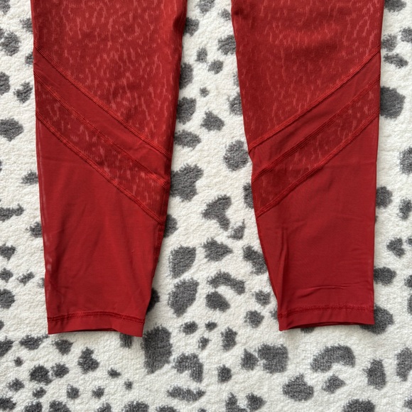 Women’s Old Navy Burnt Orange Performance Leggings - Size Large - Picture 5 of 8